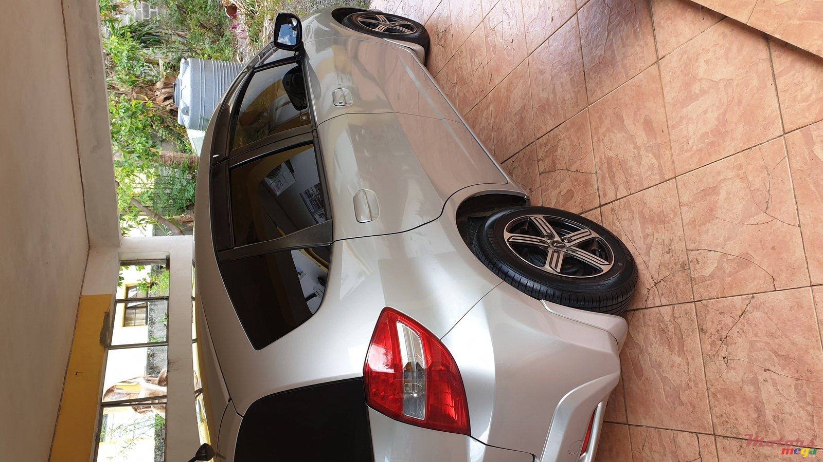 2012' Honda Fit photo #5