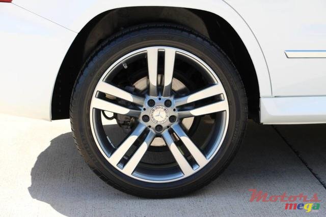 2014' Mercedes-Benz GLK 350 photo #5