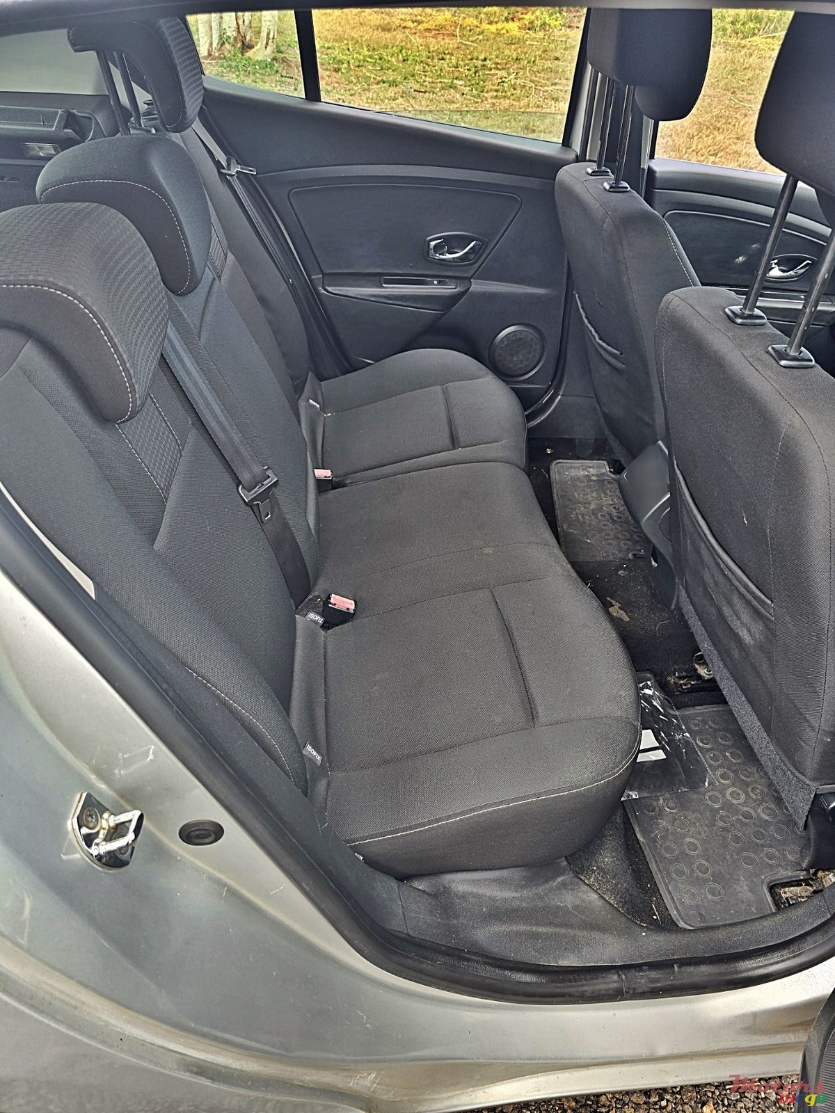 2012' Renault Megane photo #5