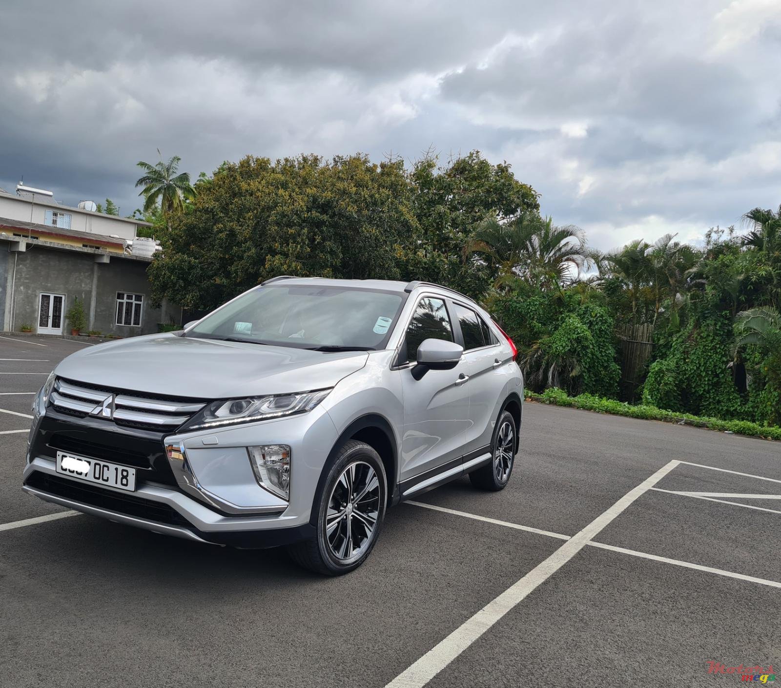 2018' Mitsubishi Eclipse Cross automatic photo #3