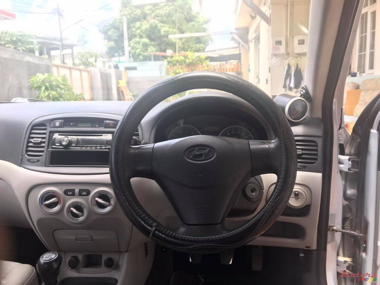 2008' Hyundai Accent photo #4