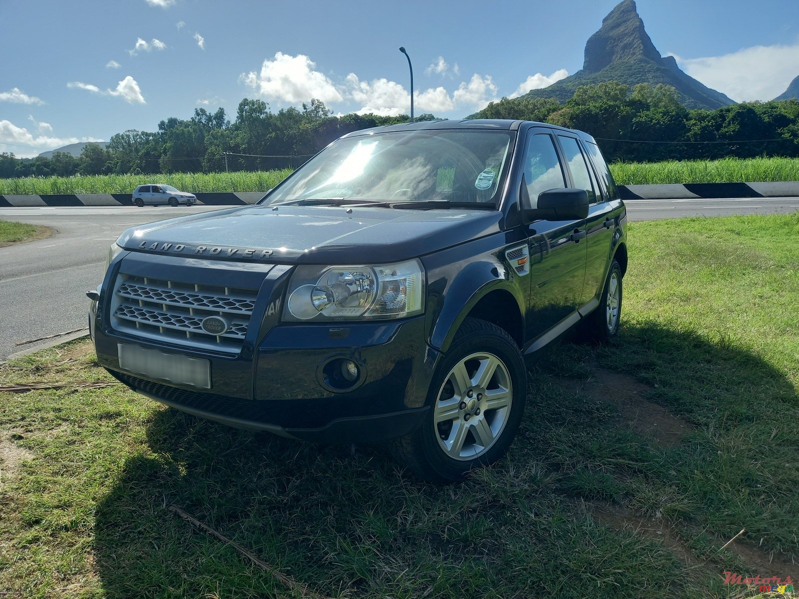 2008' Land Rover Freelander 4x4 photo #1