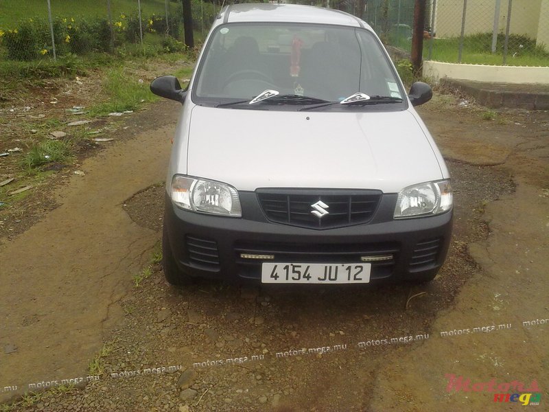 2012' Suzuki photo #2