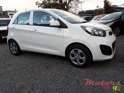 2013' Kia Picanto photo #2