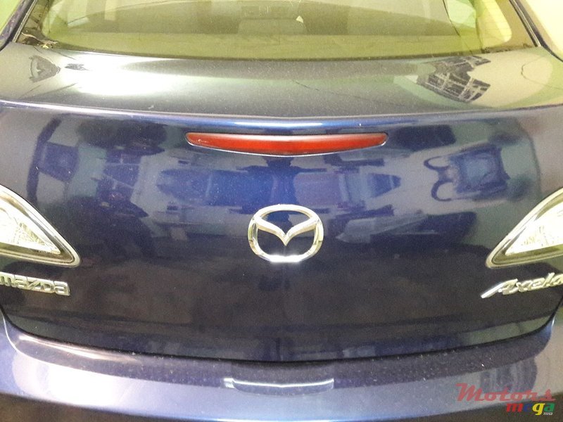 2011' Mazda Axela photo #6