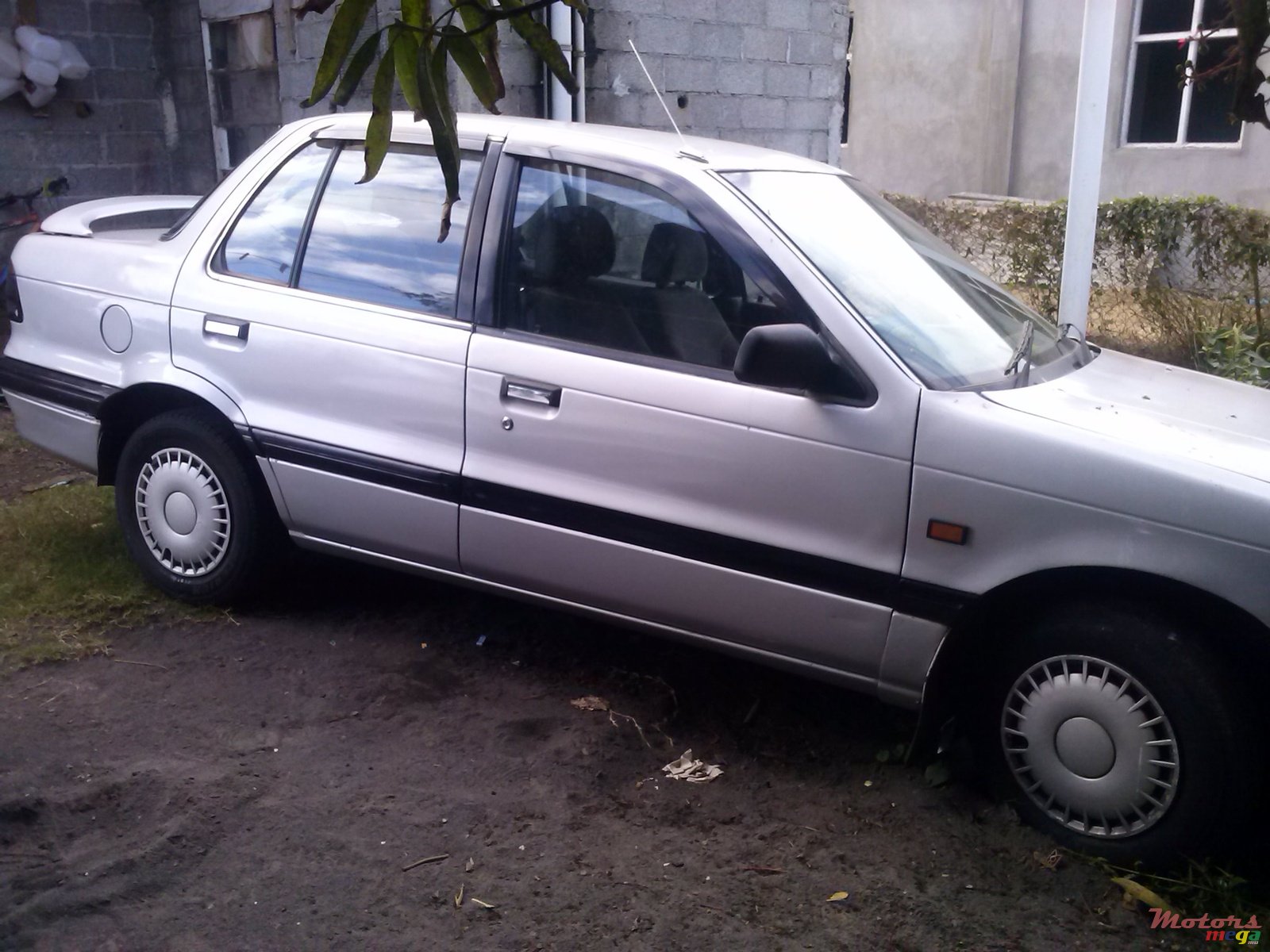 1991' Mitsubishi Lancer X photo #1