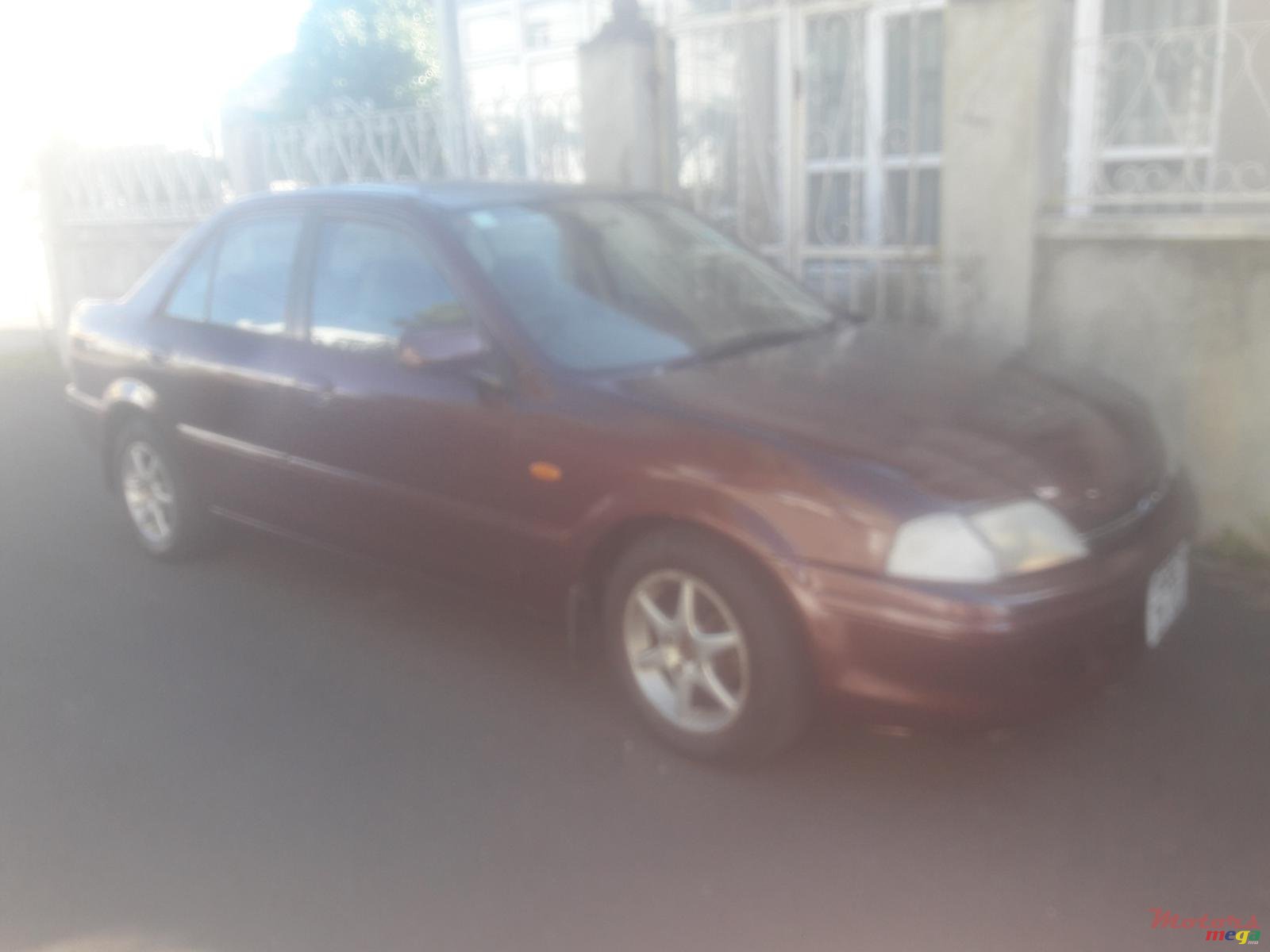 2000' Ford Laser photo #4