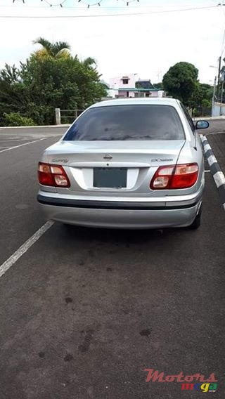 2001' Nissan Sunny photo #2