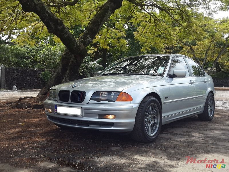 2000' BMW 318i photo #2