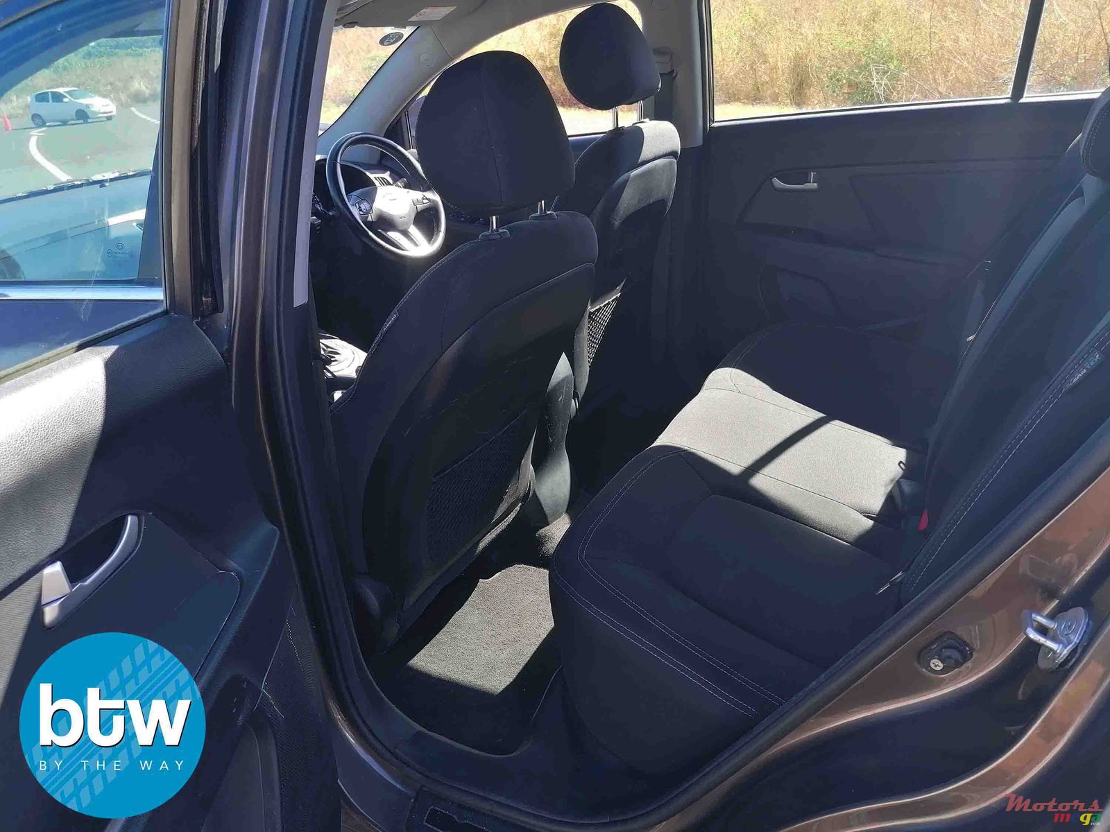 2013' Kia Sportage AWD photo #5