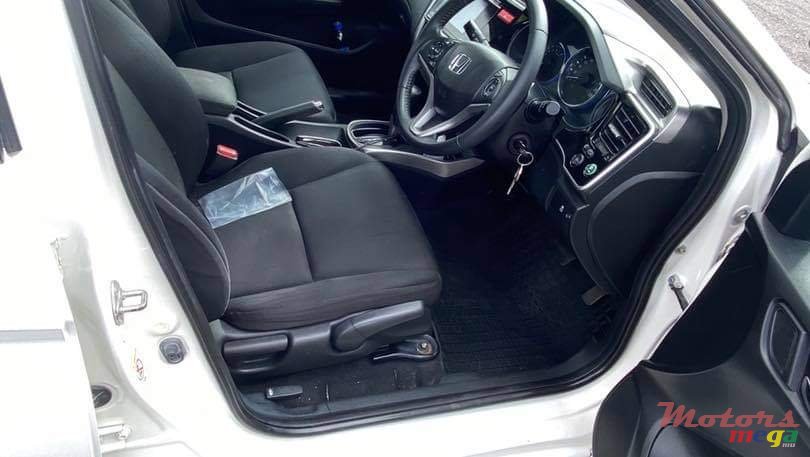 2016' Honda Ballade photo #5