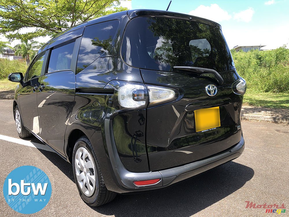 2016' Toyota SIENTA 7-SEATER photo #3