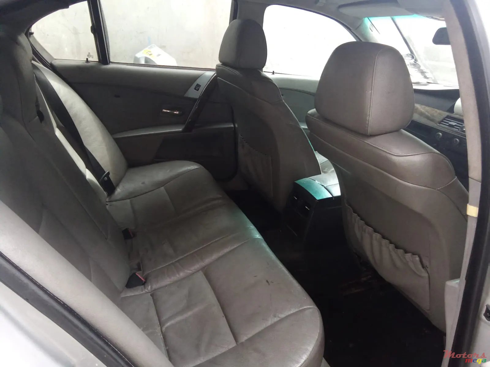 2004' BMW 325 photo #4