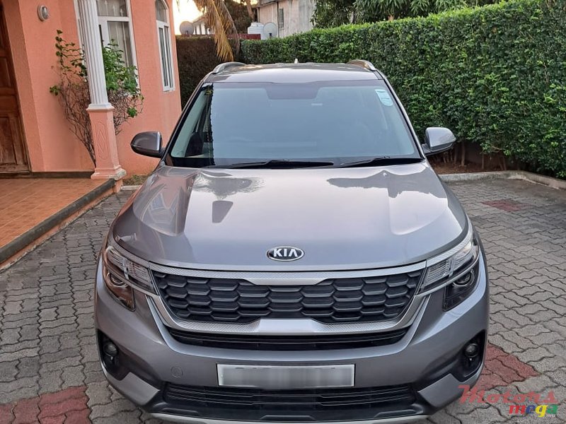 2021' Kia Seltos photo #2