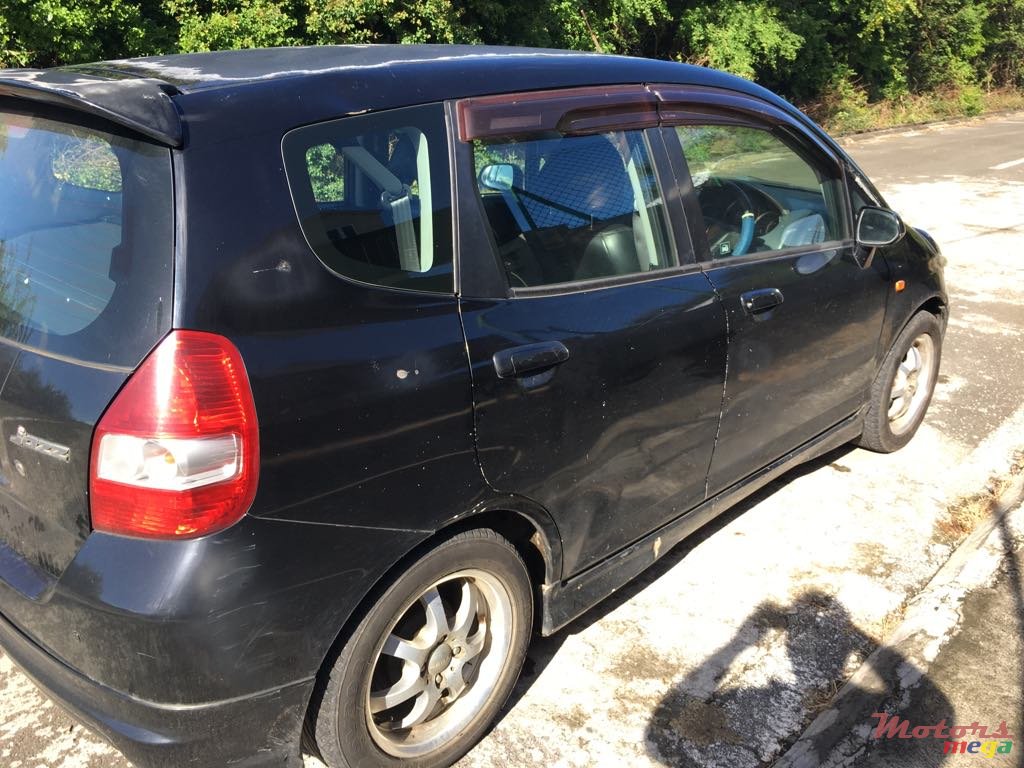 2003' Honda Jazz 1.4 photo #2