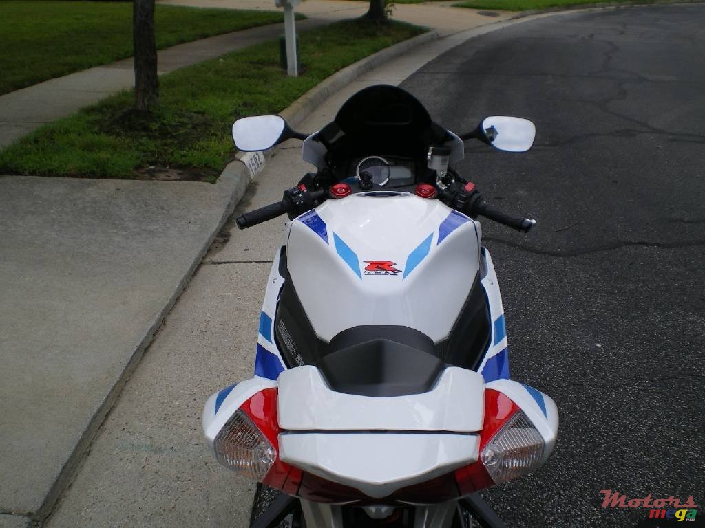 2013' Suzuki GSXR1000 photo #4