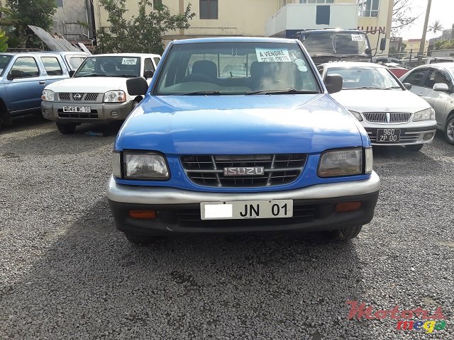 2001' Isuzu KB 280 photo #2