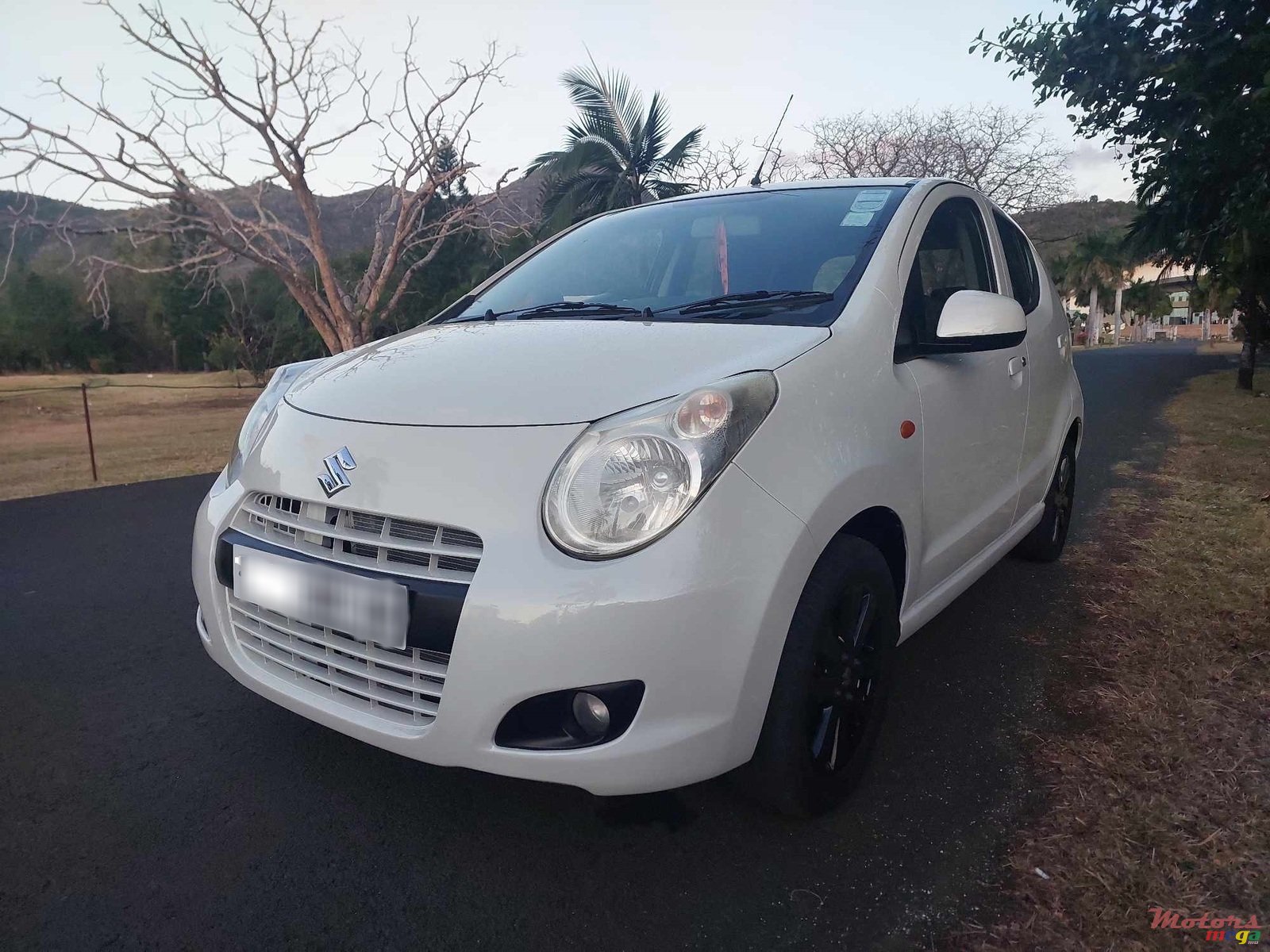 2014' Suzuki Celerio photo #3