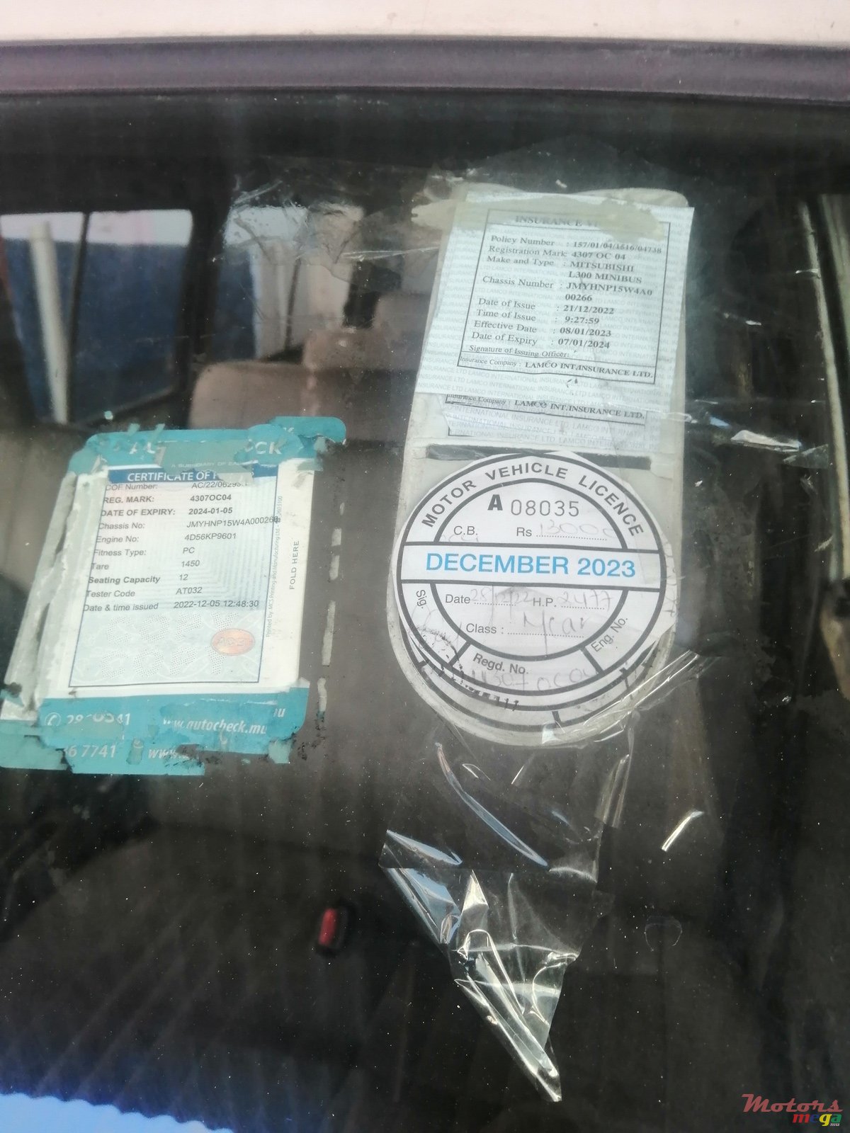 2004' Mitsubishi photo #5