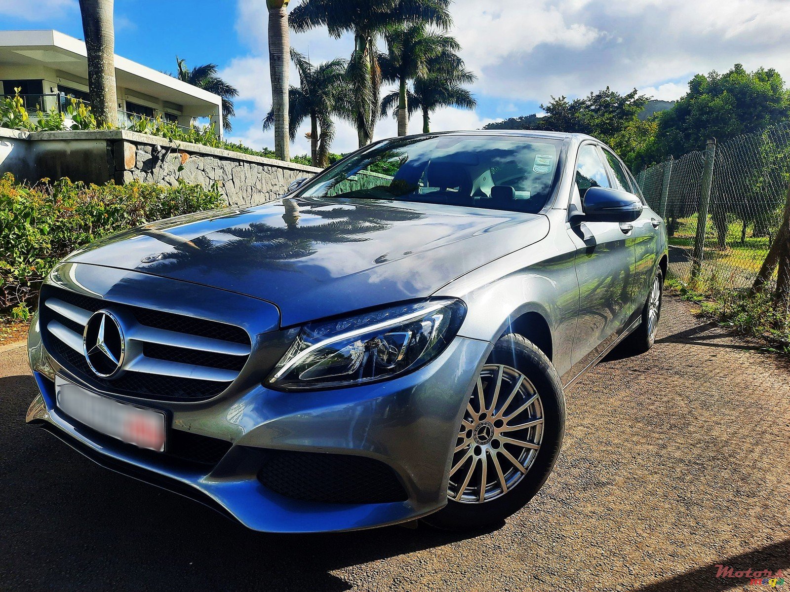 2018' Mercedes-Benz C 180 Elegance photo #2