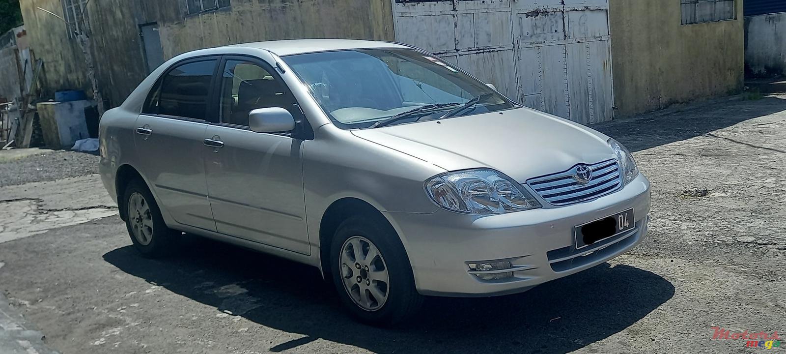 2004' Toyota Corolla photo #2