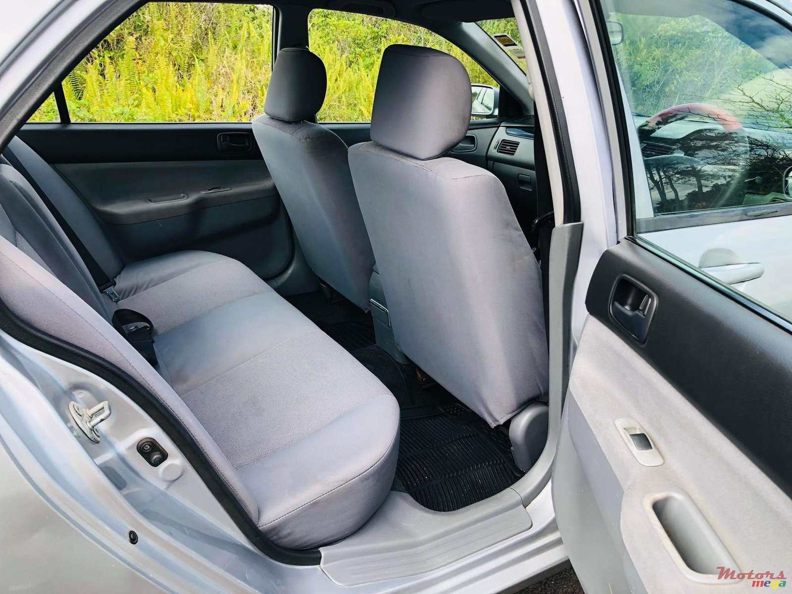 2009' Mitsubishi Lancer Glx photo #7