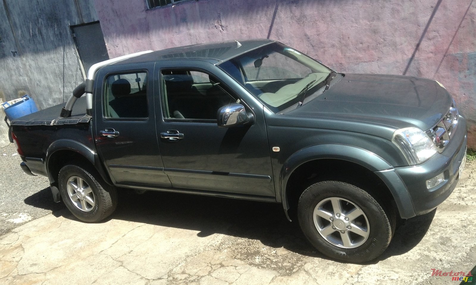 2005' Isuzu KB Series KB300 photo #2