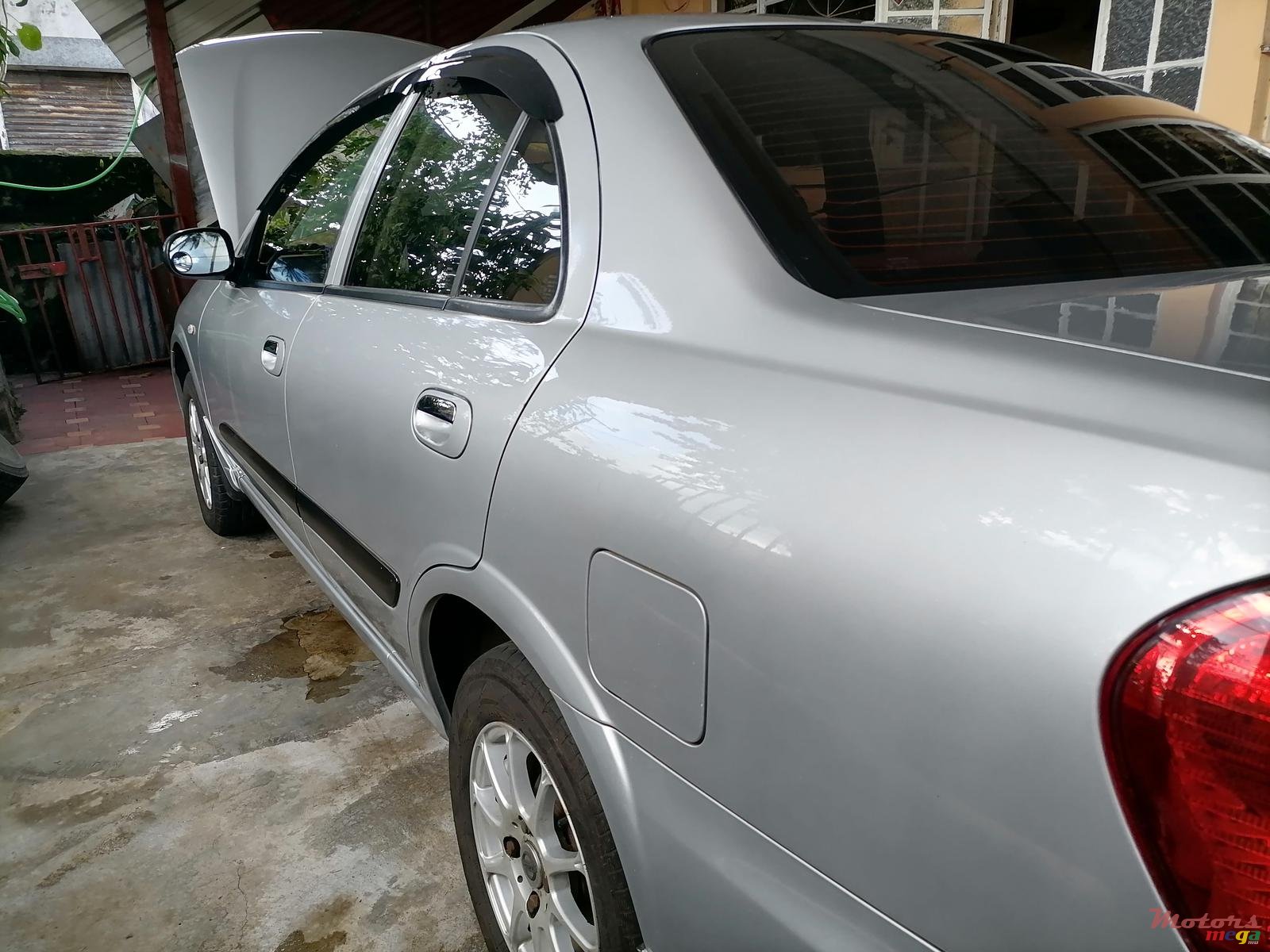 2011' Nissan Sunny 3ème génération photo #5