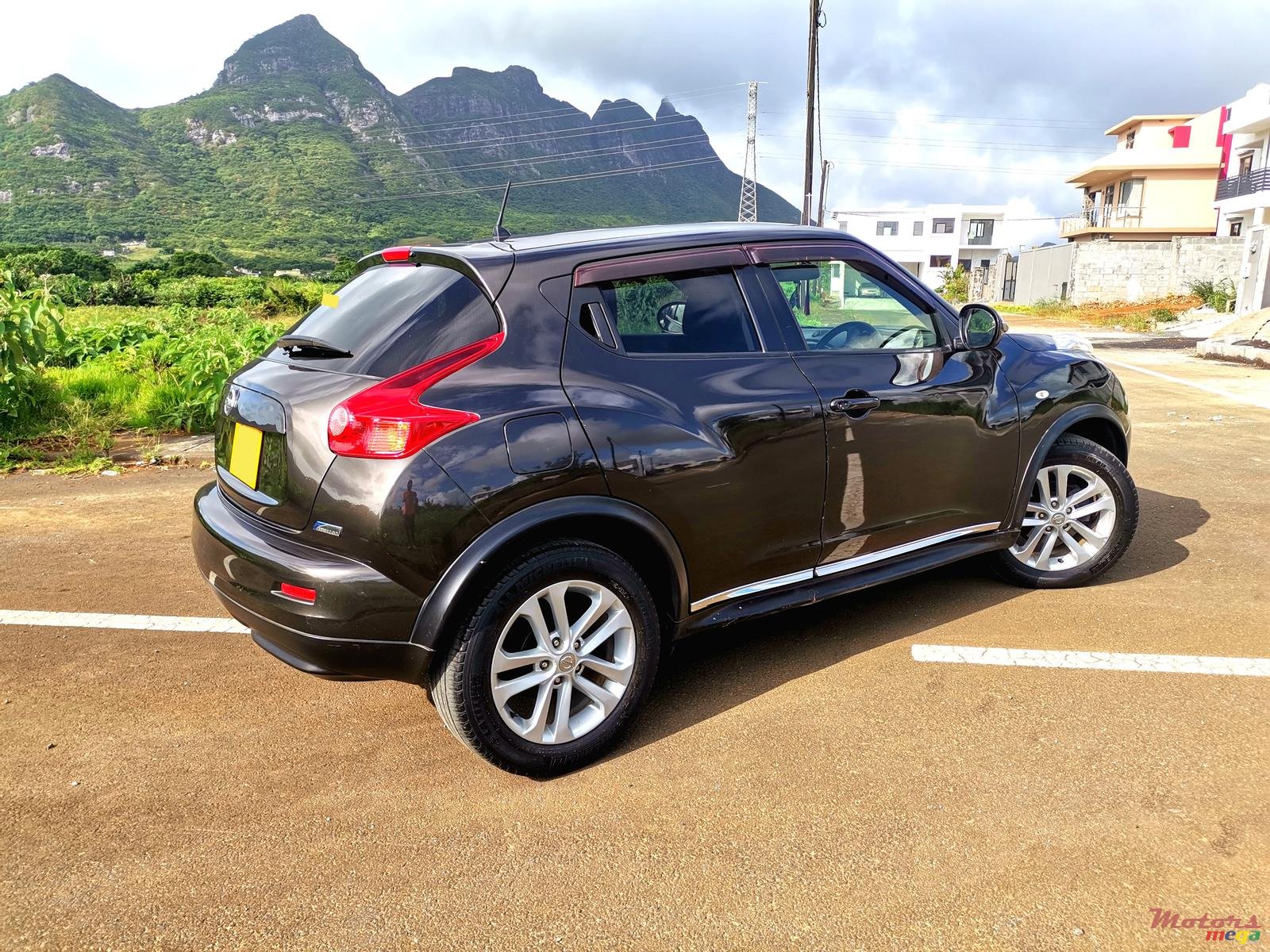 2012' Nissan Juke AUTOMATIC photo #2