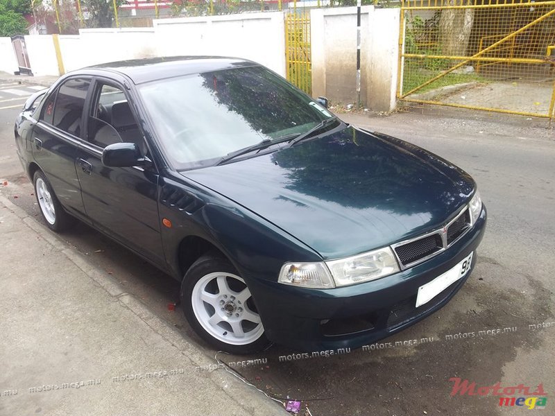 1998' Mitsubishi Lancer photo #1