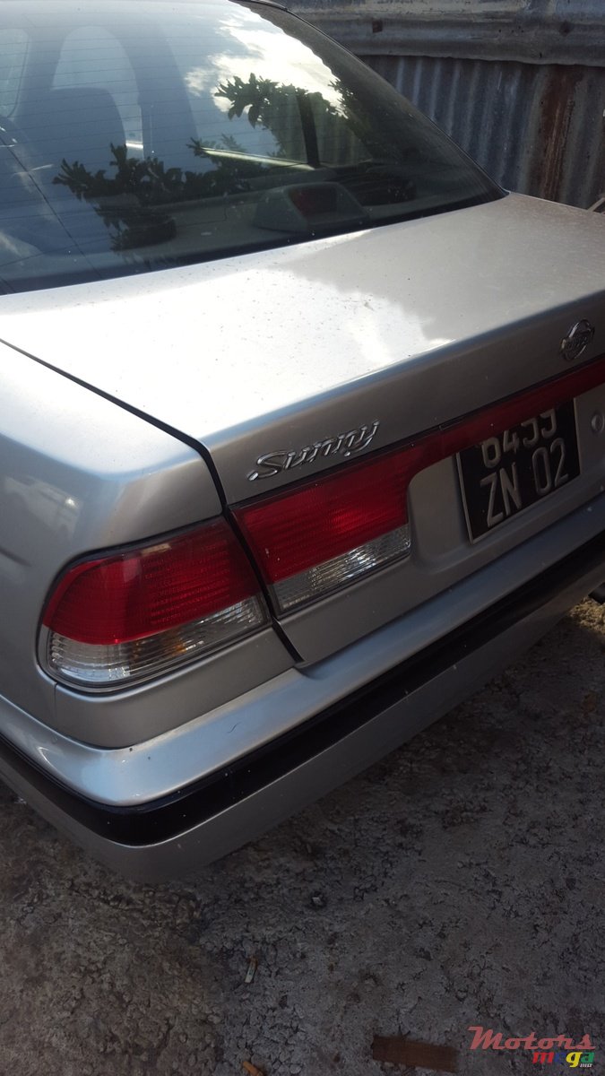 2002' Nissan B15 photo #2