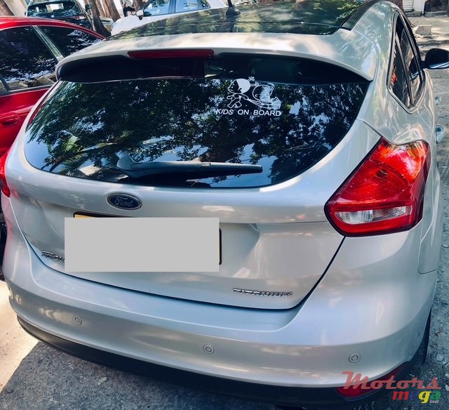 2019' Ford Focus ST LINE photo #4