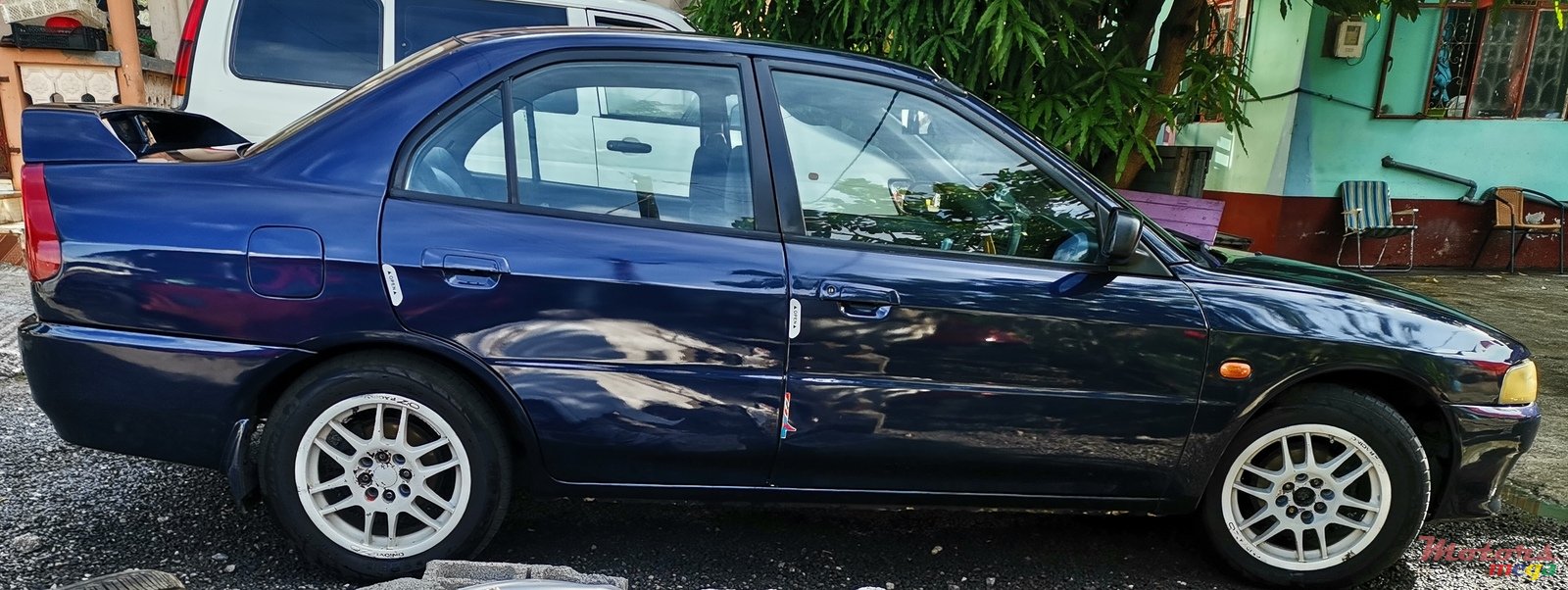 2000' Mitsubishi Lancer photo #3