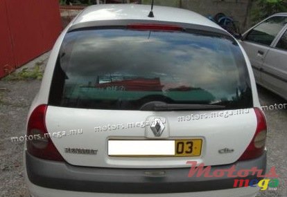 2003' Renault Clio II DCi 1.5 photo #3