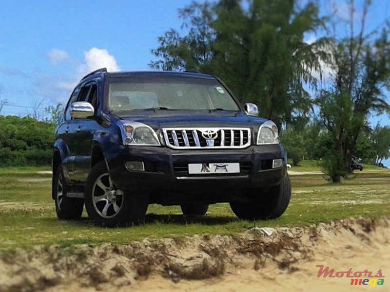 2003' Toyota LANDCRUISER GX PRADO FJ120 4/4 photo #1