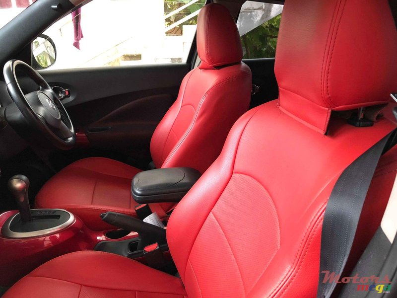 2012' Nissan Juke Red Leather seat photo #4