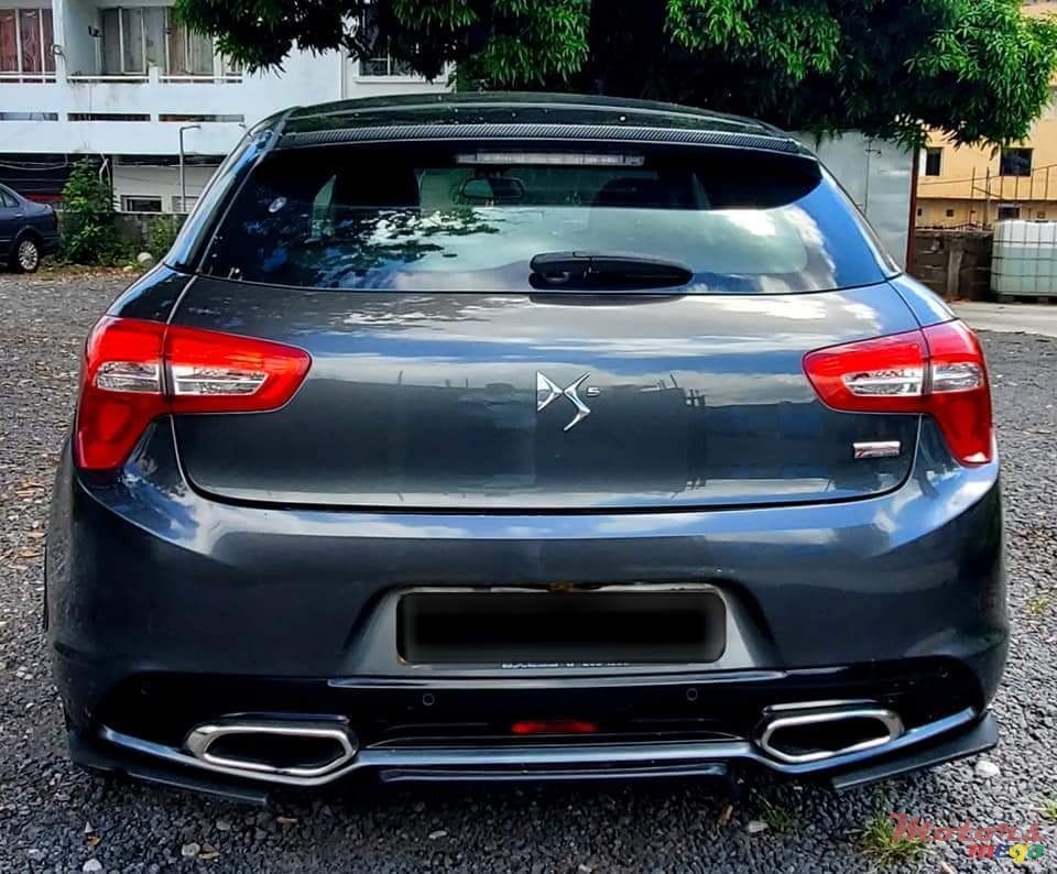 2015' Citroen DS5 photo #4