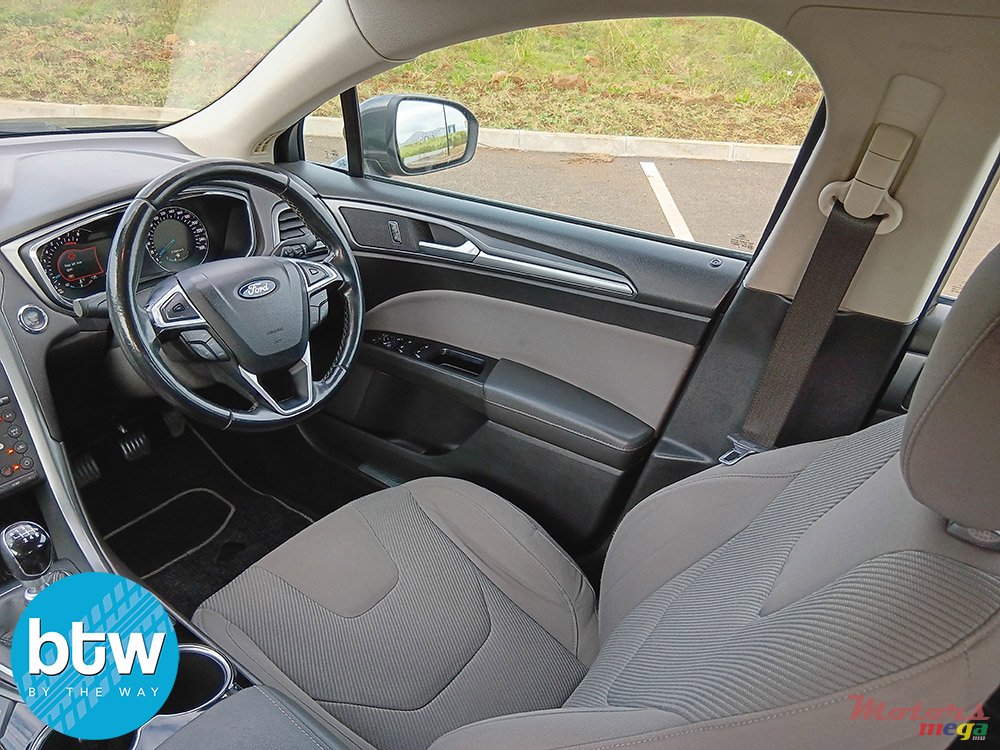 2015' Ford Fusion photo #6