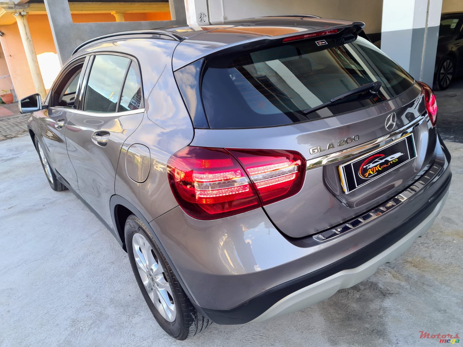 2018' Mercedes-Benz GLA-Class photo #2