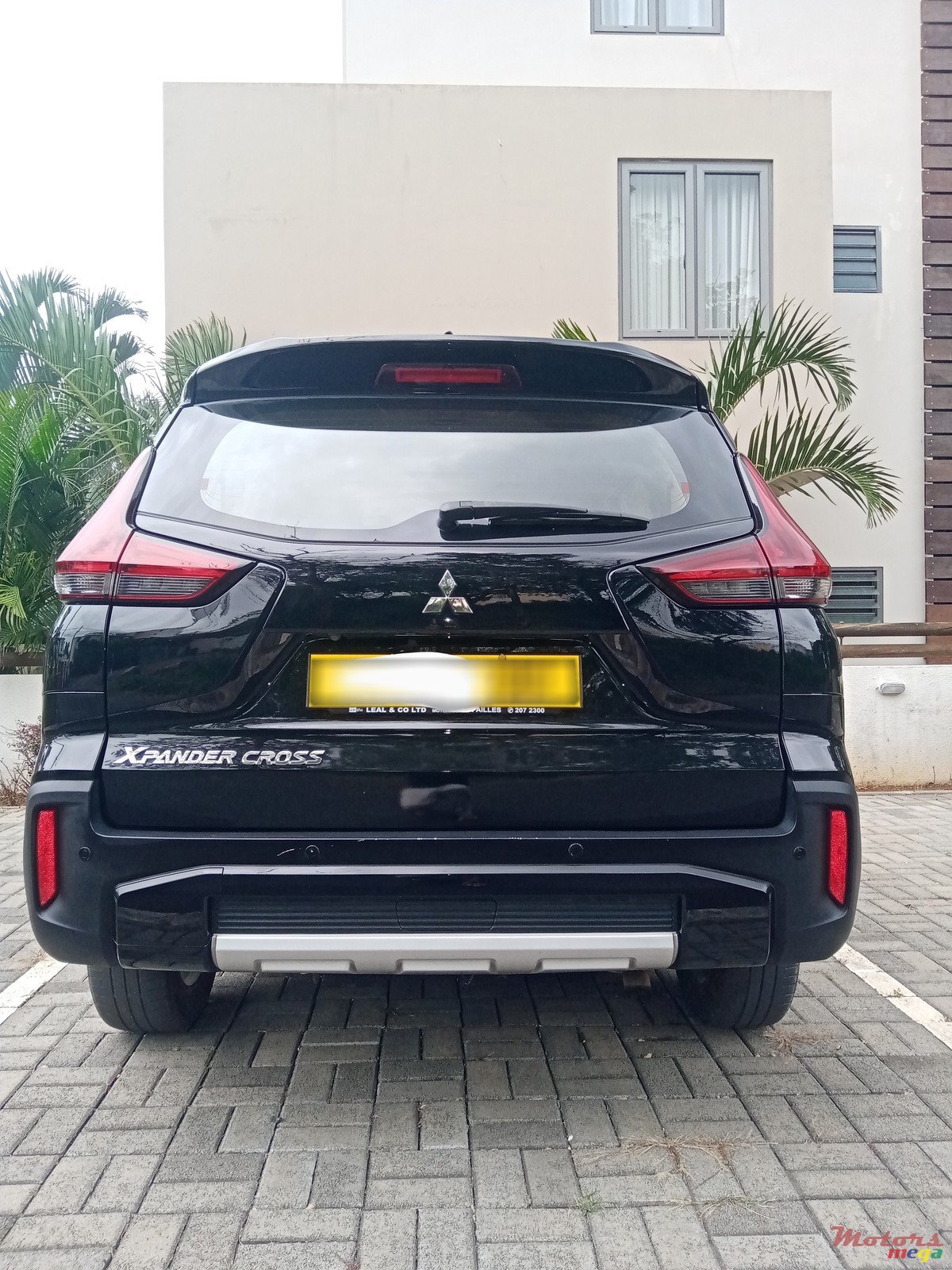 2022' Mitsubishi Outlander XL 0 photo #2