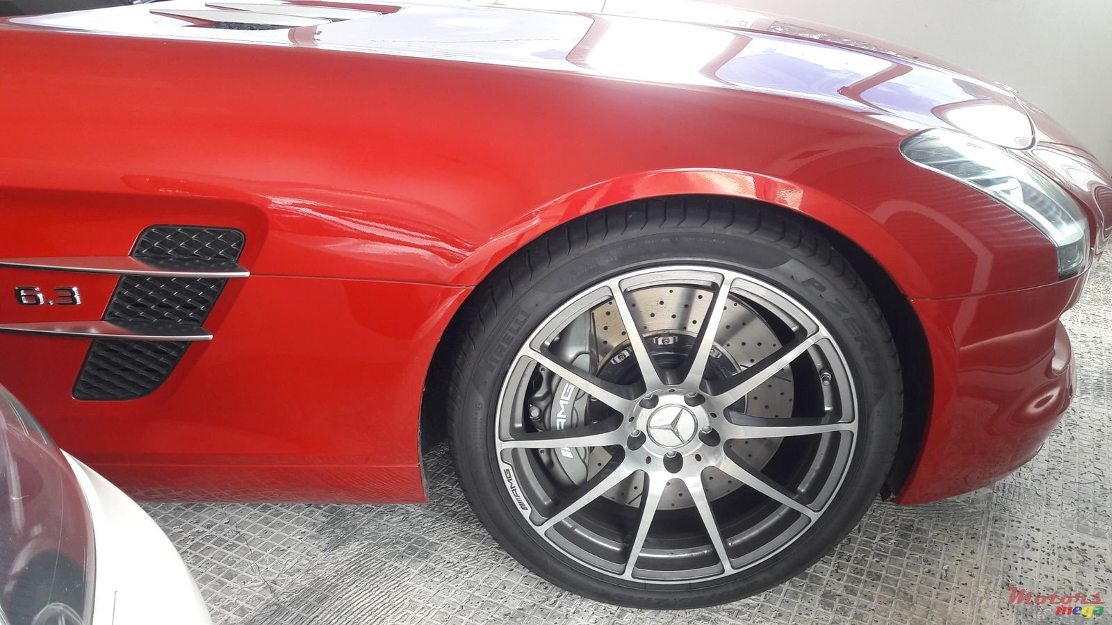 2016' Mercedes-Benz SLS AMG photo #3