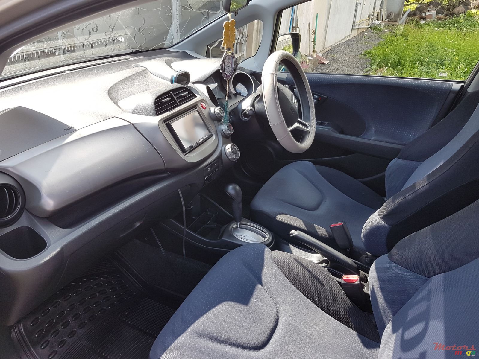 2010' Honda Fit photo #2