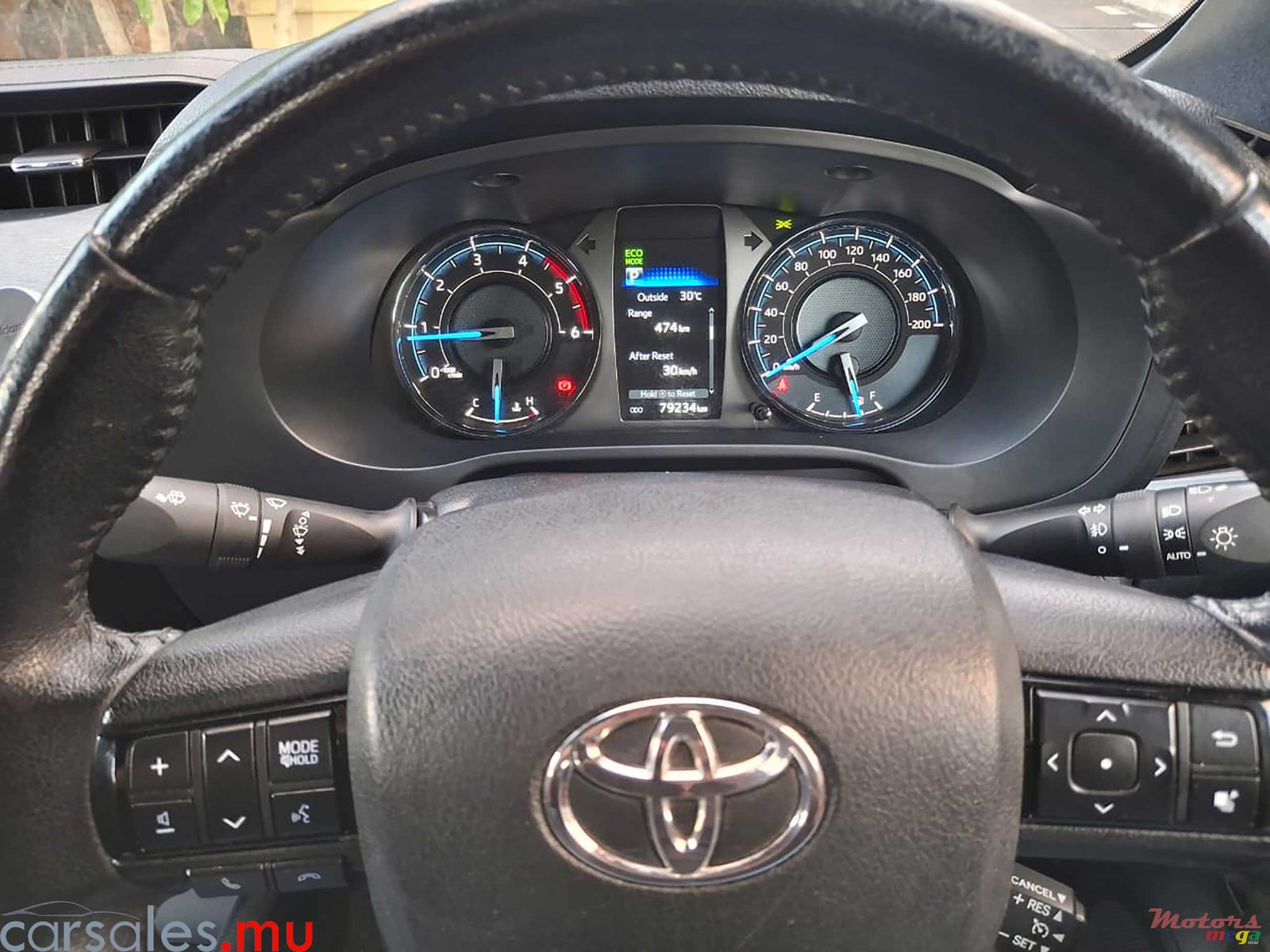 2021' Toyota Hilux 2.8 GD6 Legend photo #7