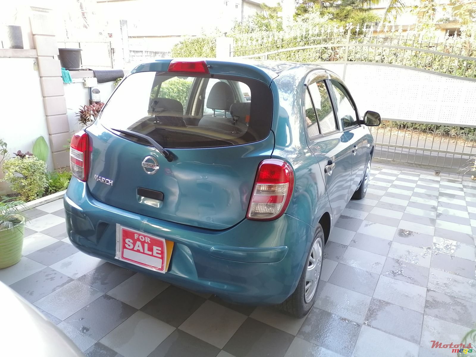 2013' Nissan March photo #4