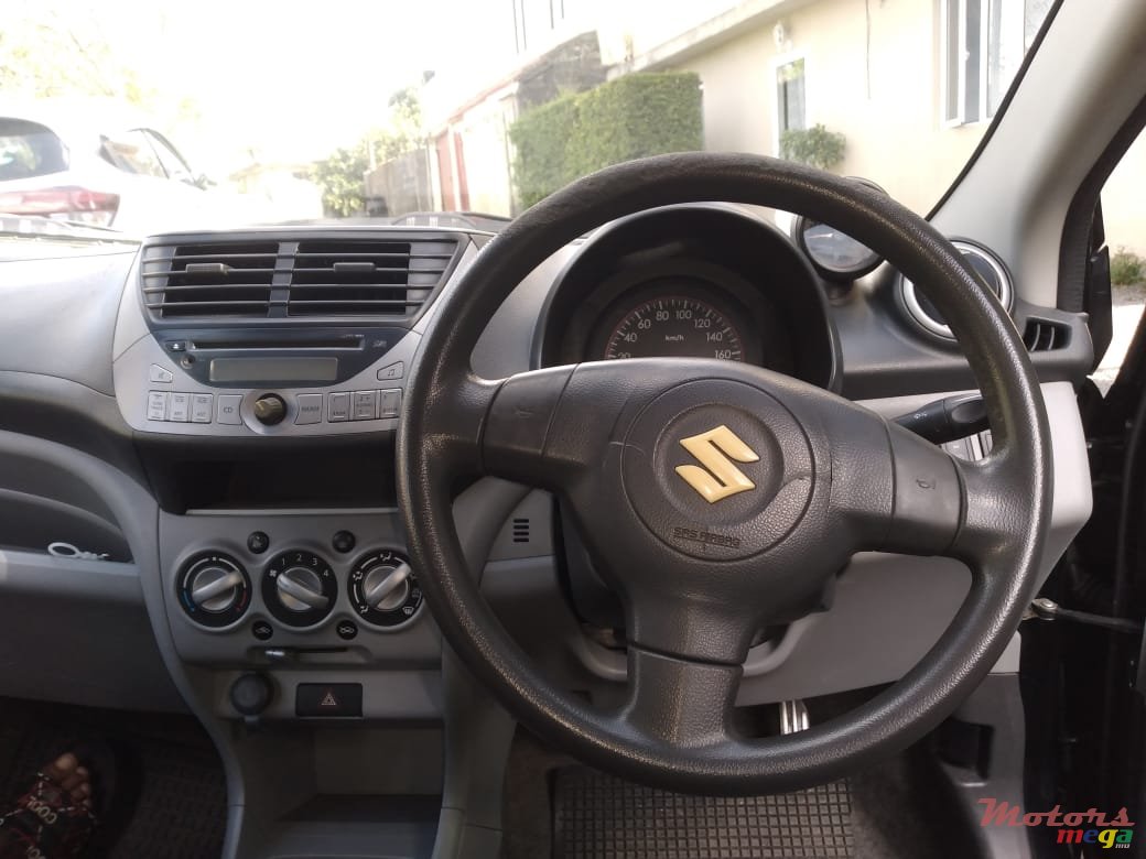 2010' Suzuki Celerio photo #3