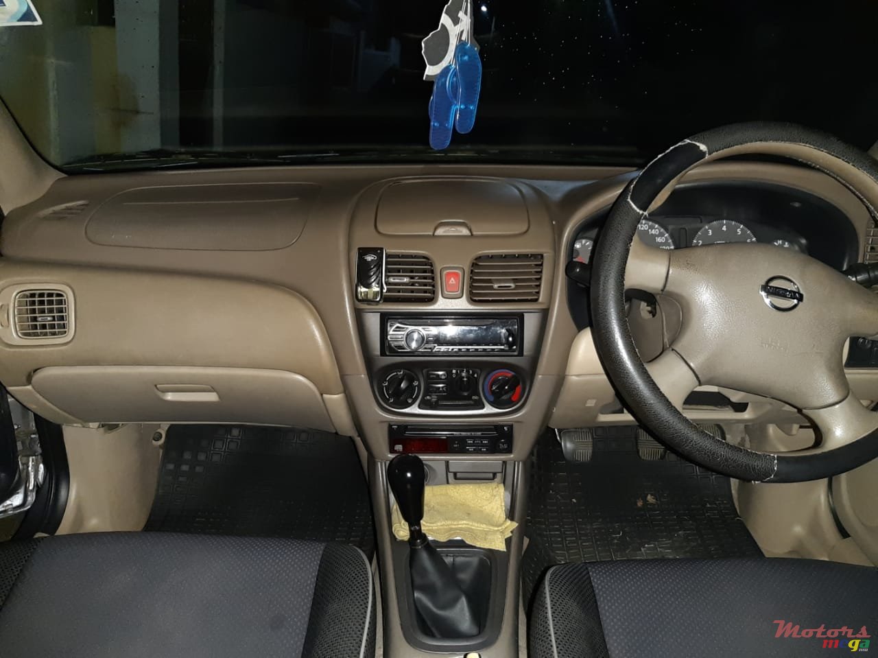 2004' Nissan Sunny VIP Full option photo #4