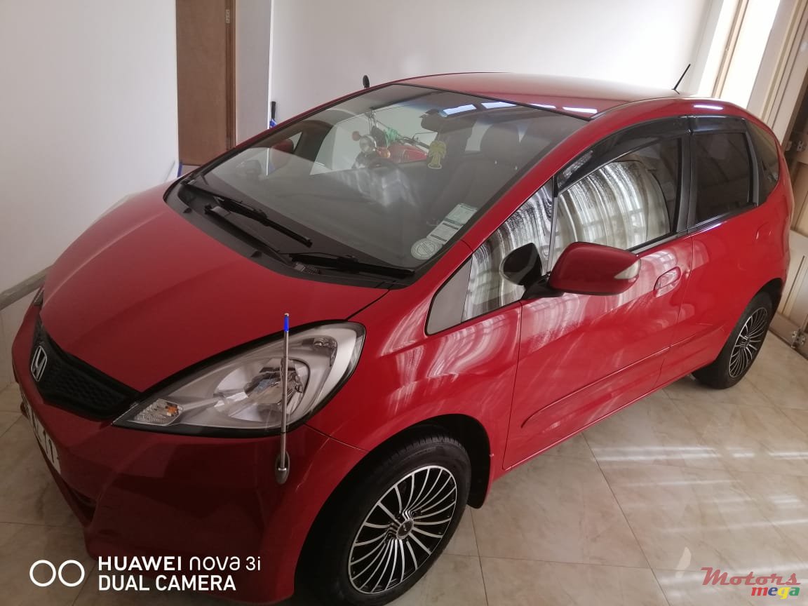 2011' Honda Fit photo #1