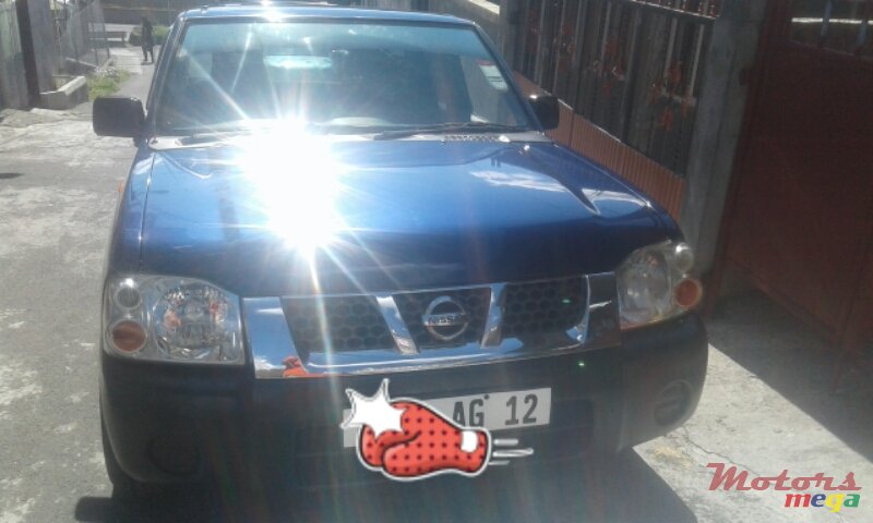 2012' Nissan Hardbody 2/4 photo #1