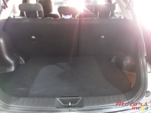 2012' Nissan Juke photo #6