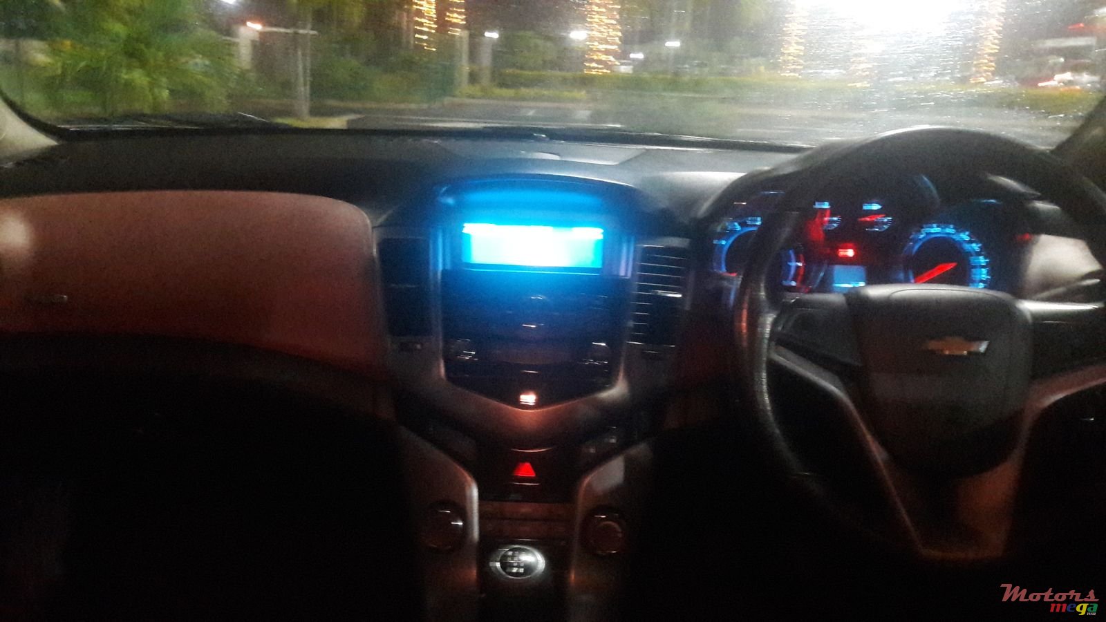 2011' Chevrolet Cruze Fully loaded photo #5